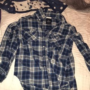 Women’s flannel American eagle medium snaps medium